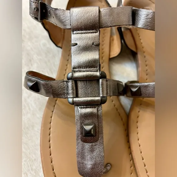Franco Sarto Women’s Geyser Gladiator Silver Sandals Size 8.5