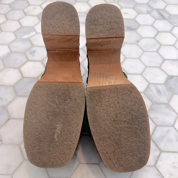 Free People Claudia Leather Wood Heel Studded Platform Clogs Sandals Women’s 7