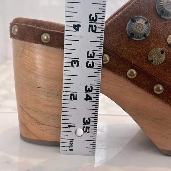 Free People Claudia Leather Wood Heel Studded Platform Clogs Sandals Women’s 7