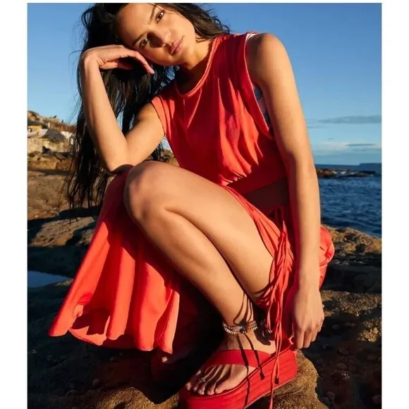 FREE PEOPLE Heaven Thong Platform Leather Slip-on Sandals in Flame Size 36 NIB