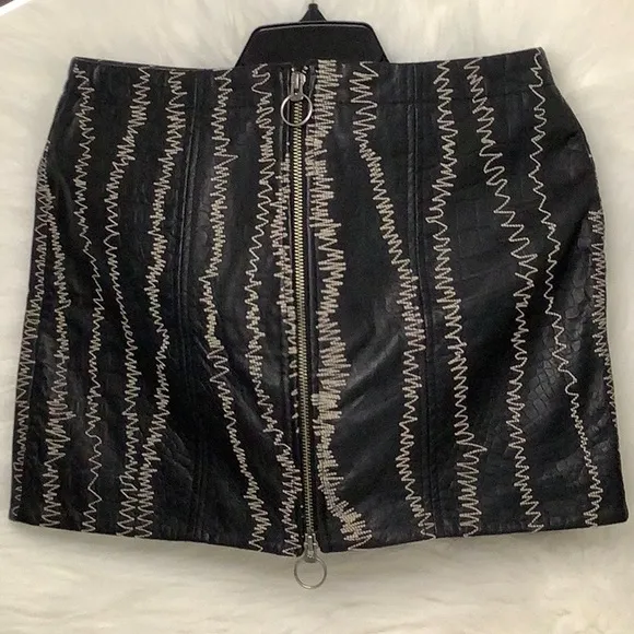 FREE PEOPLE 🦋 LAMB LEATHER SKIRT
