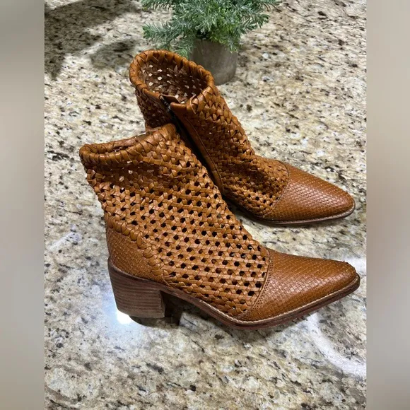 Free People People In The Loop Woven Tan Boots 36