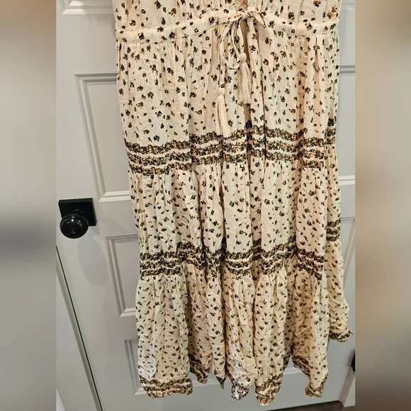 Free People Rare Feeling Pleated Maxi dress Small