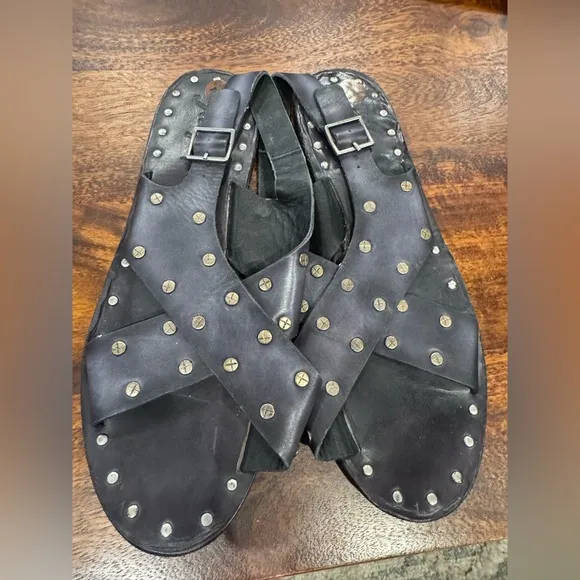 Free People Studded Crossover flat sandals black size 40