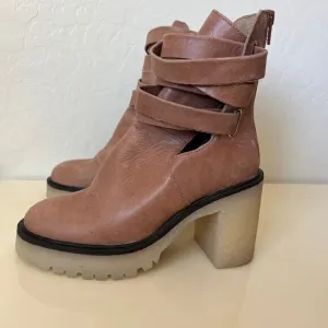 Free People Tan Leather Chunky Lug Sole Jesse Cut Out Boots Womens 36 EU