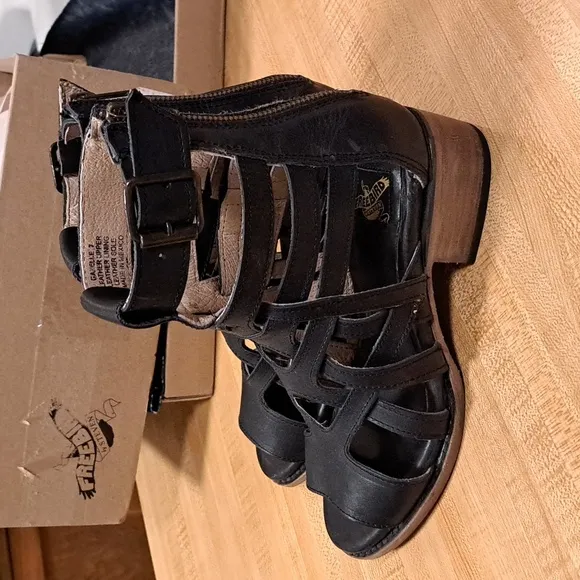 Freebird Gazelle Sandals