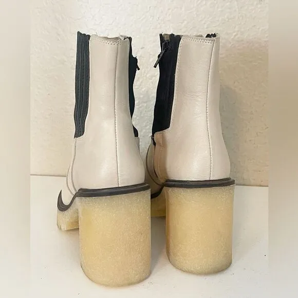 Free People James Chelsea Leather Boots in cream and black. 38/8