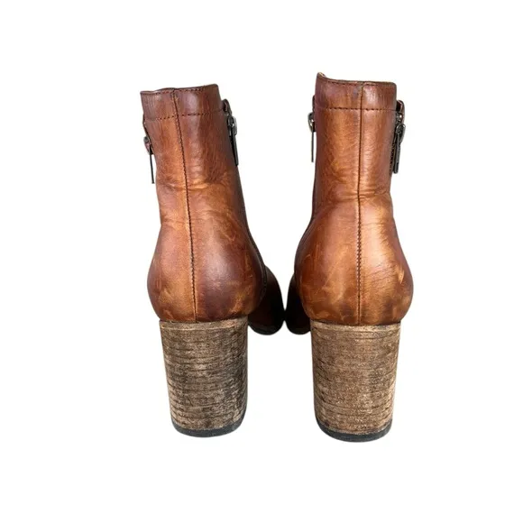 Frye Addie Double Zip Moto Ankle Boot Cognac Distressed Leather Size 9 NICE!