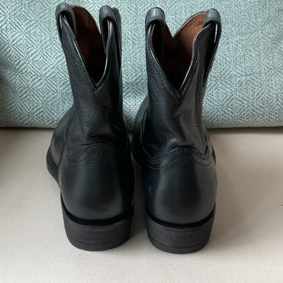 🆕Frye Billy Short Boot