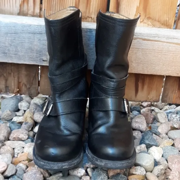 Frye black leather buckle boots w/ chunky heels