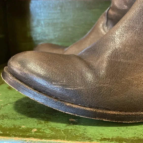 Frye Melissa Button Leather Back Zip Boots- Size 8