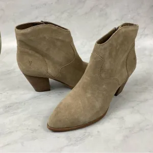 Frye: Western Zip Up Chunky Heel Heeled Booties Ankle Boots Size 9 (NWOT)
