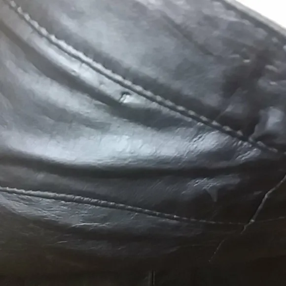 G-III  Genuine LEATHER SKIRT FASHIONS MADE IN THE U.S.A 390j