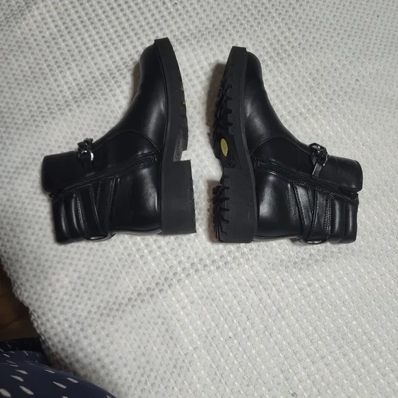 GBG LOS ANGELES EUC WOMENS SZ 9M CHUNKY HEEL MOTO BOOTS