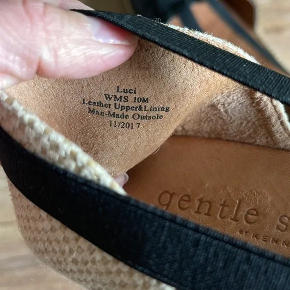 Gentle Souls Luci Black Leather Summer Wedge Women's Sandals size 10 EUC