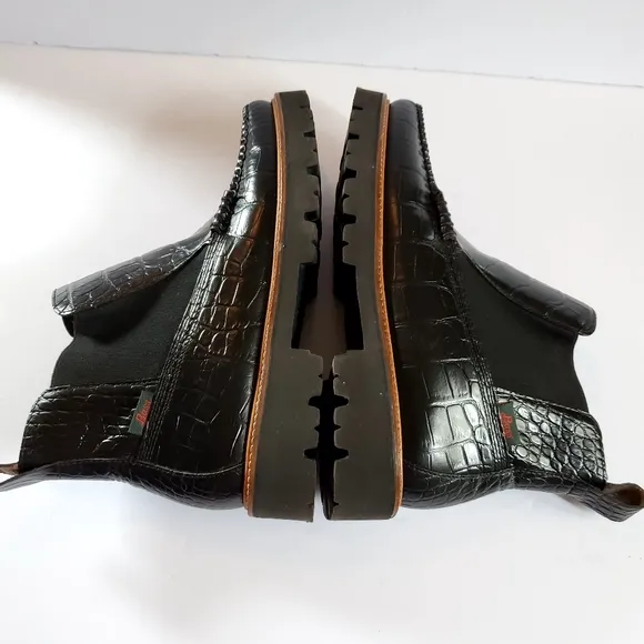 G.H. Bass &amp; Co. Black Ankle Boots with Chunky Sole Women's Size 10 Croc Embossed