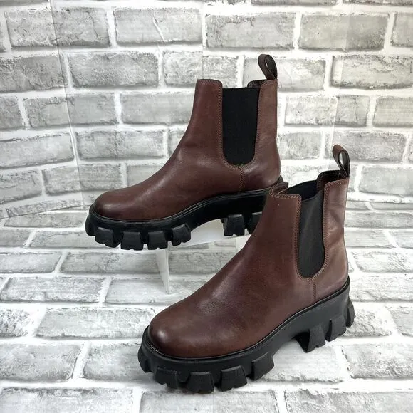 Gianni Bini  Women's Size 7 Plum Leather Lug Sole Chelsea Platform Chunky Boots
