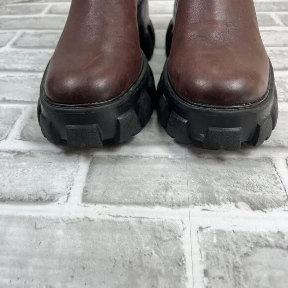 Gianni Bini  Women's Size 7 Plum Leather Lug Sole Chelsea Platform Chunky Boots