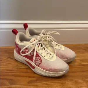GIRLS size 3.5 Nike Giannis Freak 6 Basketball Sneakers