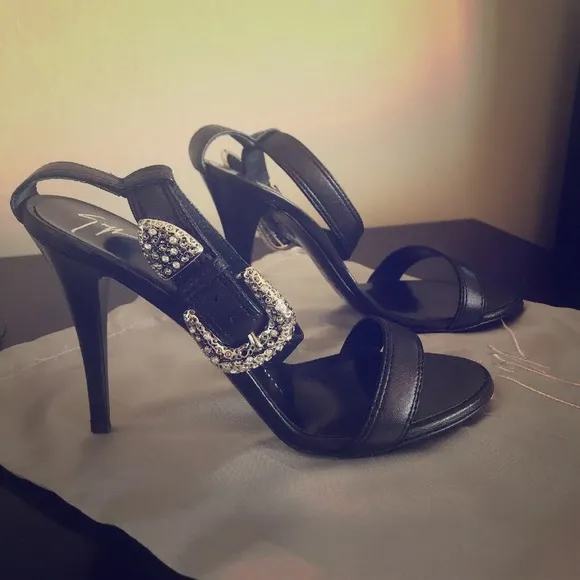 Giuseppe Zanotti Sandals W/Studded Buckle 7.5B New