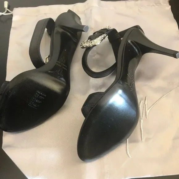 Giuseppe Zanotti Sandals W/Studded Buckle 7.5B New