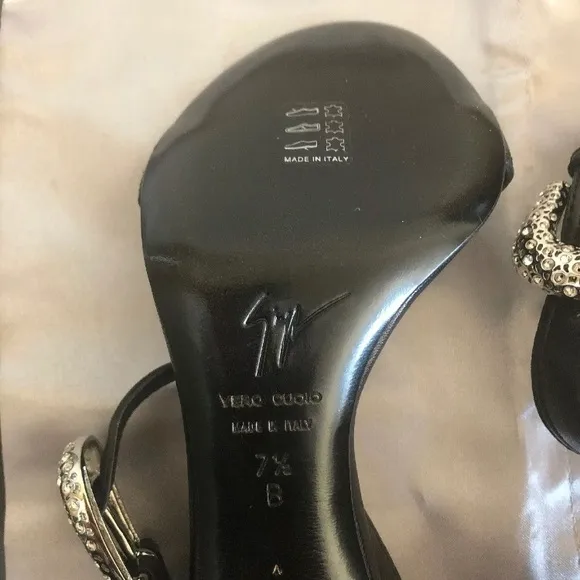 Giuseppe Zanotti Sandals W/Studded Buckle 7.5B New