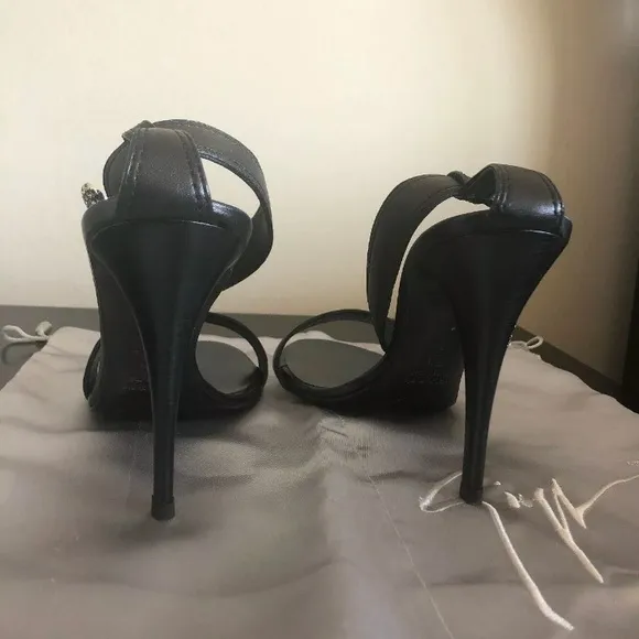 Giuseppe Zanotti Sandals W/Studded Buckle 7.5B New