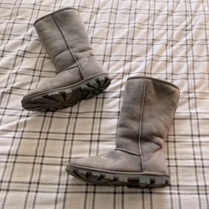 Gray Ugg boots classic tall