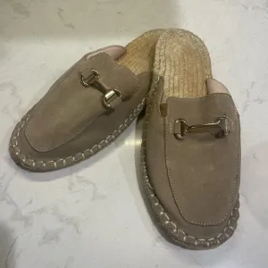 Hand Made Slip on Tan &amp; Cream Mule Espadrille Loafers Size 7 Like New!