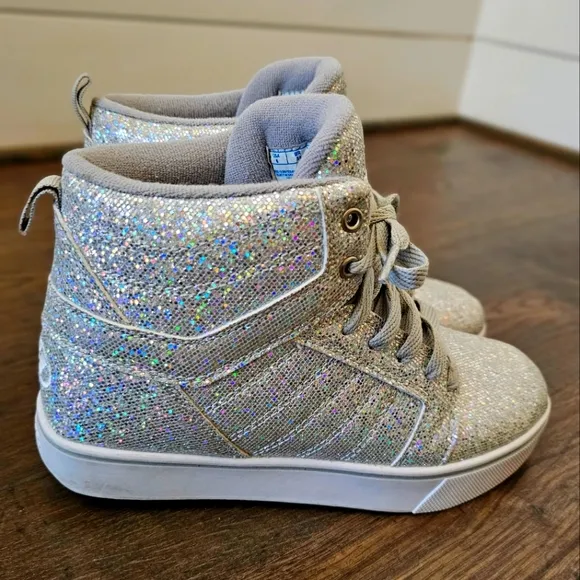 Heelys Uptown Silver Disco Glitter Shoes With Wheels sz 6