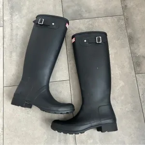 Hunter Women's Original Tall Matte Boots black waterproof rain boots US 8