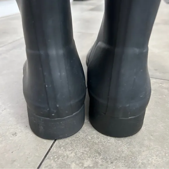 Hunter Women's Original Tall Matte Boots black waterproof rain boots US 8