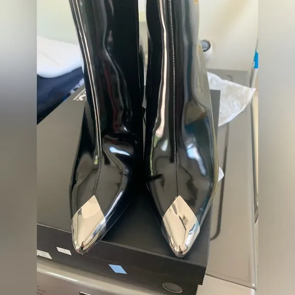 INC International Boots.‼️ ROHESEPBLK SM10 M