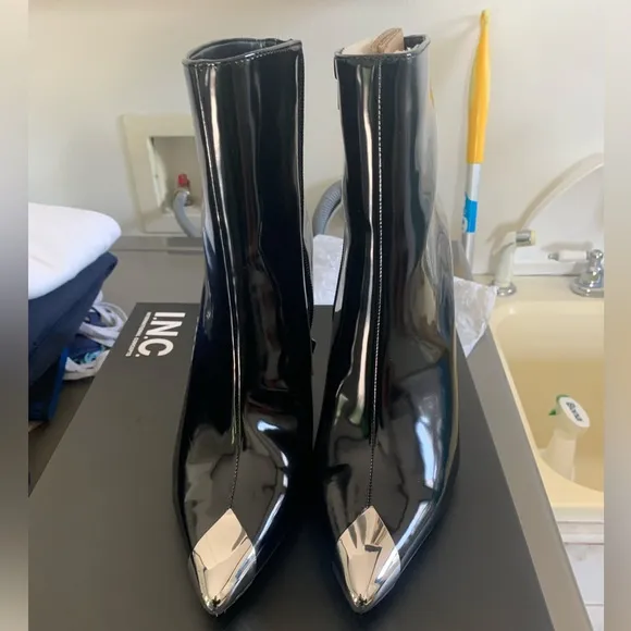 INC International Boots.‼️ ROHESEPBLK SM10 M
