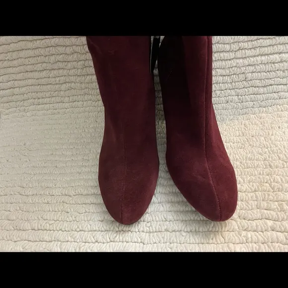 INC Women’s Gerii Suede Pointed Toe Knee High Boots  size 6.5 M‎