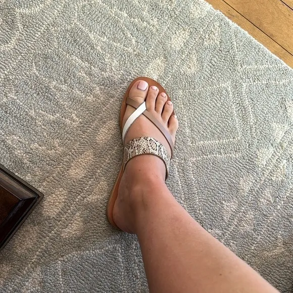 Iris genuine, leather Greek handmade sandals size 39 or 8.5