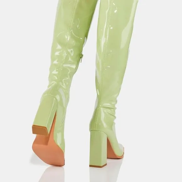 ISLE  YOU  KNOW UR HAPPY WHEN  Boots ( BRAND NEW !!! )