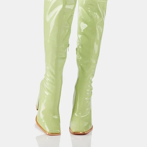 ISLE  YOU  KNOW UR HAPPY WHEN  Boots ( BRAND NEW !!! )