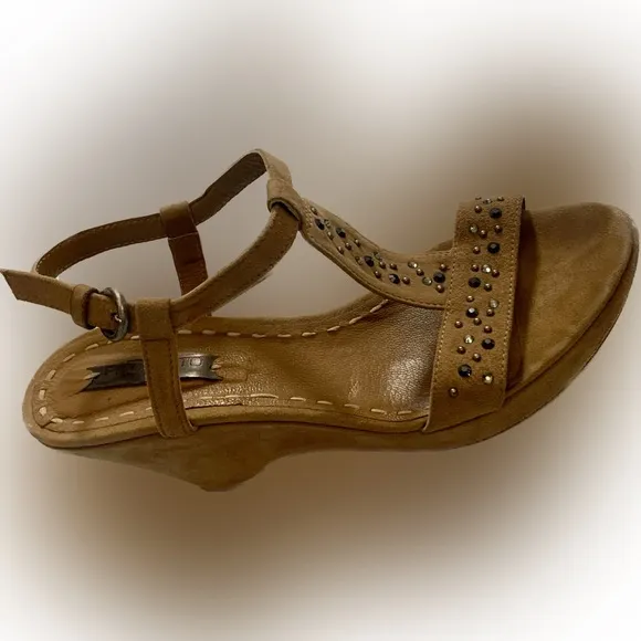Italian Rich Brown Genuine Leather Suede Progetto Studded Wedge Sandals 38 7.5