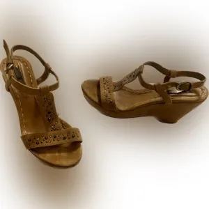 Italian Rich Brown Genuine Leather Suede Progetto Studded Wedge Sandals 38 7.5