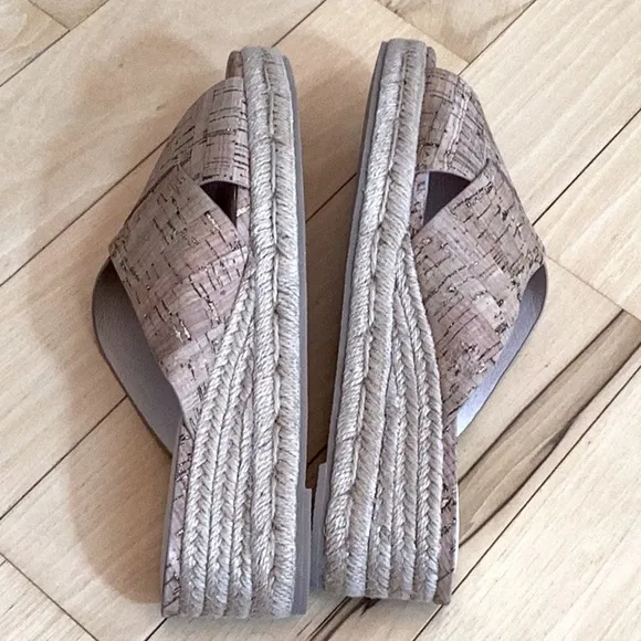 Jack Rogers slotted Sloane Cork Espadrille Mid wedge Sandals Size 9