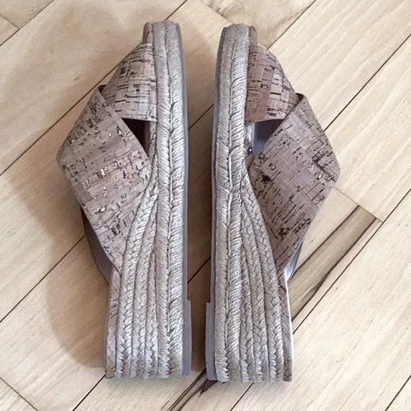 Jack Rogers slotted Sloane Cork Espadrille Mid wedge Sandals Size 9
