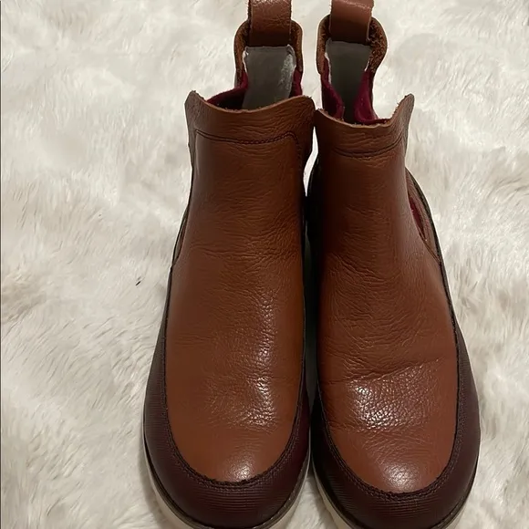 Jambu Women’s Gabby Waterproof Brown and Red Ankle Boots with Chunky Platform