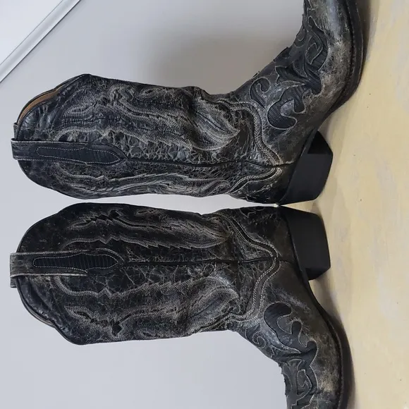 JB Dillon Western Cowboy Boots Mens sz 10.5 Goat Tooled Distressed Leather Black