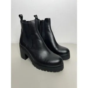 Jeffrey Campbell Boots Escob Platform Chelsea Black Leather Lug Chunky Size 9.5
