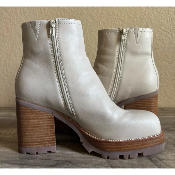 Jeffrey Campbell Chunky Heel Abundant Ice Beige Lug Sole Ankle Boots