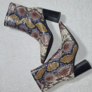 Jeffrey Campbell Coma 3 Pointed Toe Snake Print Boots Size 6