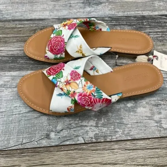 Johnny Was Criss Cross Sandals Size 10 NEW