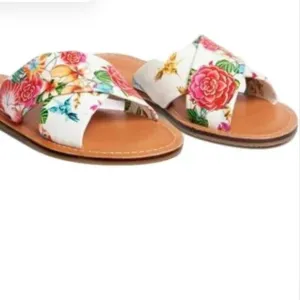 Johnny Was Criss Cross Sandals Size 10 NEW