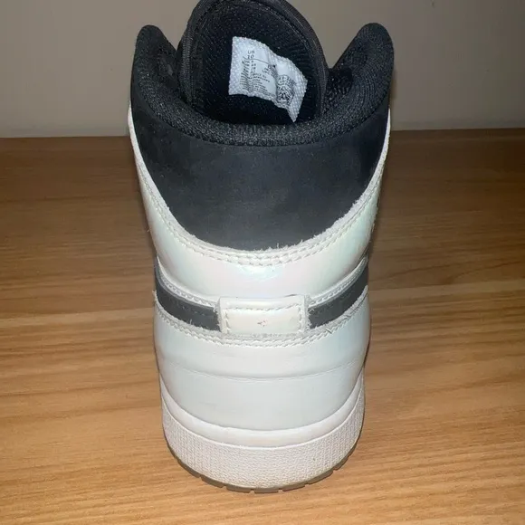 Jordan 1 mid diamond size 10.5